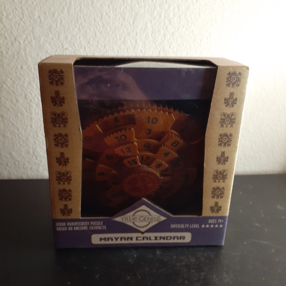 GORGEOUS NEW IN BOX 6" Wooden Mayan Calender.